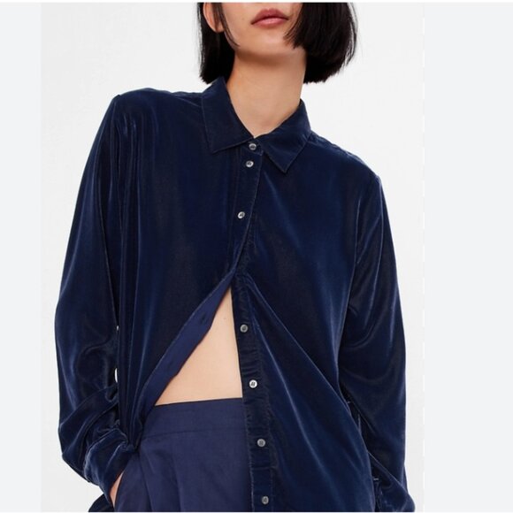 GAP Tops - GAP Navy Velvet Boyfriend Shirt Size Medium